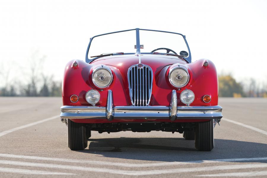  Jaguar XK140 MC Roadster 1956 года  (фото 26 из 44)